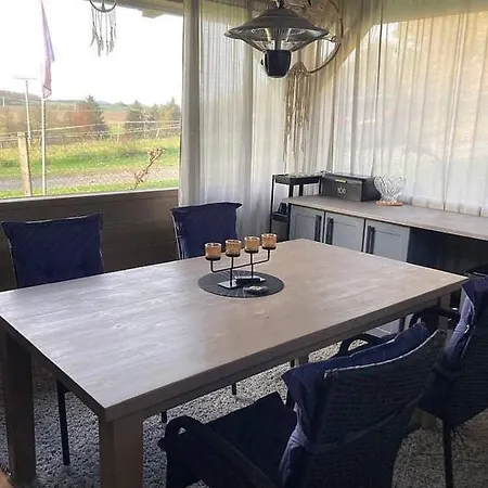 Campsite Glamping Karavan U Konopiste *