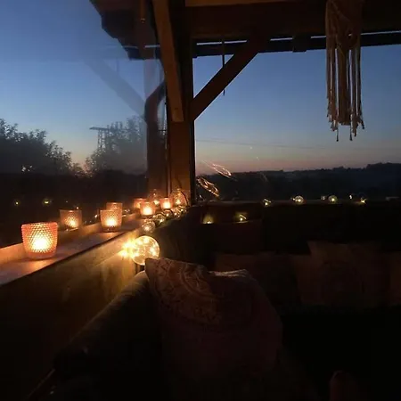 Glamping Karavan U Konopiste Camping