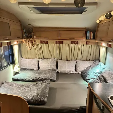 Glamping Karavan U Konopiste Camping