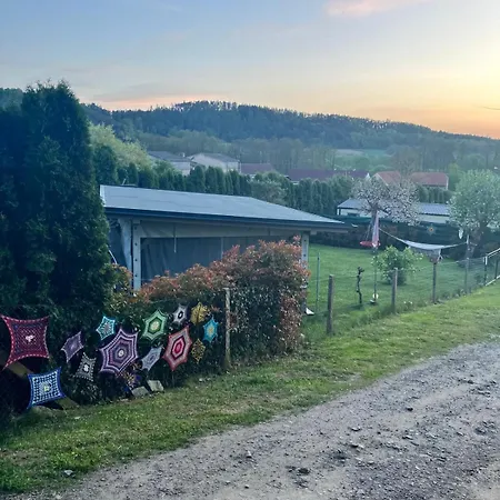 Campsite Glamping Karavan U Konopiste