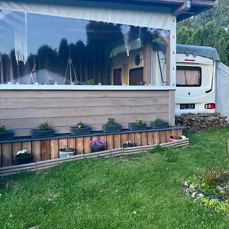 Glamping Karavan U Konopiste Campsite Chrastany (Benesov)