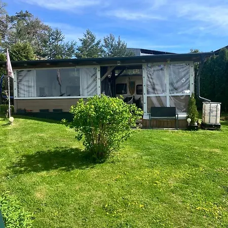 Glamping Karavan U Konopiste Chrastany (Benesov)