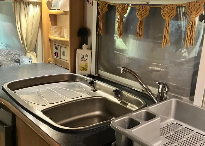 Glamping Karavan U Konopiste Camping