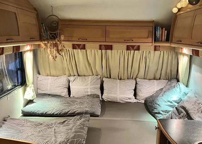 Glamping Karavan U Konopiste Camping
