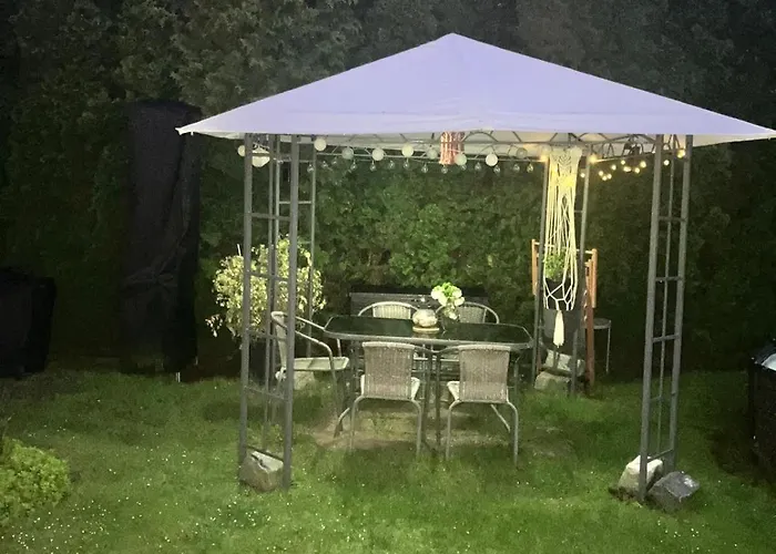 Glamping Karavan U Konopiste Chrastany (Benesov)