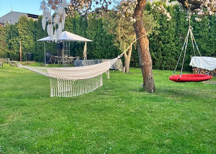 Parque de Campismo Glamping Karavan U Konopiste Chrastany (Benesov)
